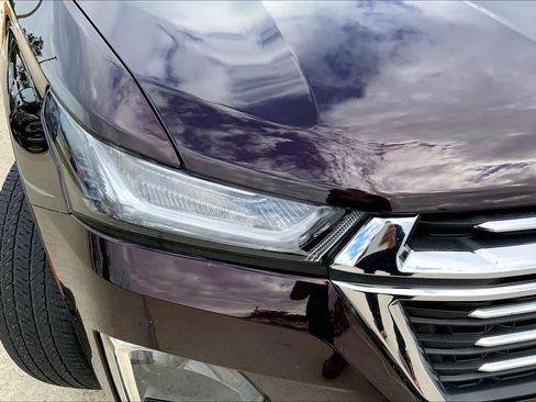 Used 2023 Chevrolet Traverse LT image 25