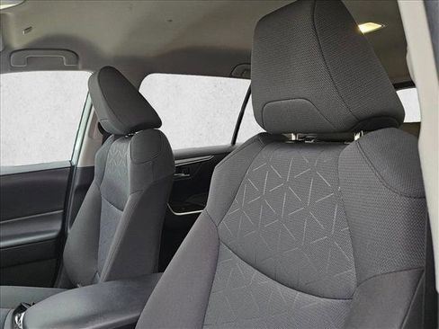 Used 2024 Toyota RAV4 XLE image 19
