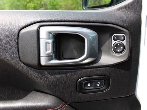 Used 2021 Jeep Wrangler Unlimited Rubicon AWD/4WD image 27