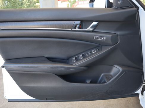 Used 2018 Honda Accord EX-L image 41