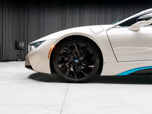 Used 2015 BMW i8 image 22