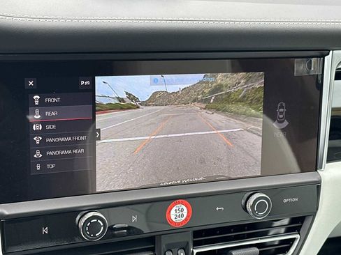 New 2025 Porsche Macan image 19