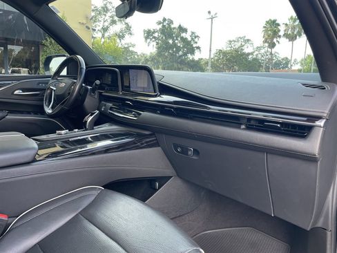 Used 2021 Cadillac Escalade ESV Sport w/ Driver Assist Tech Package AWD/4WD image 16