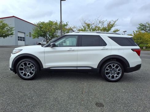 New 2025 Ford Explorer Platinum w/ Ultimate Package image 6