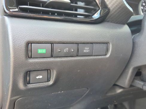 Used 2022 Nissan Sentra SV image 28