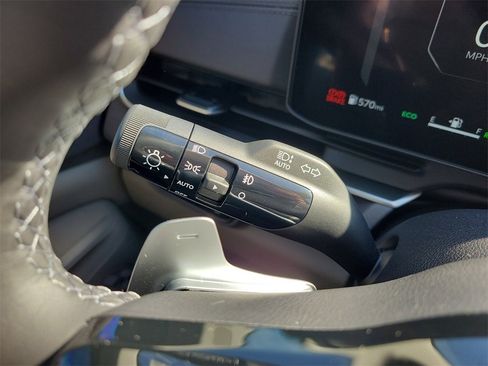 New 2026 Kia Carnival SX image 30