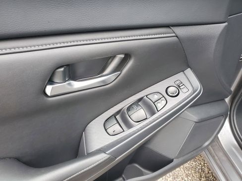 Used 2023 Nissan Sentra SV image 15