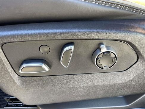 Used 2025 GMC Sierra 3500 Denali Ultimate image 15