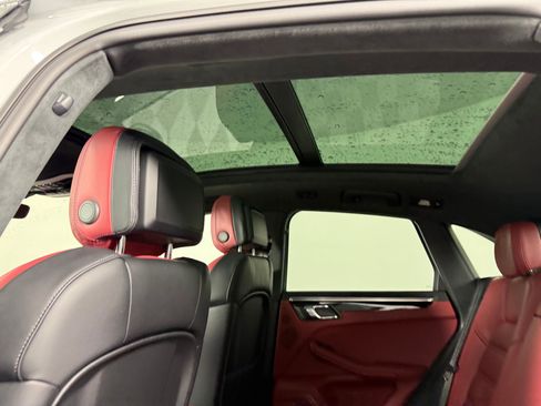 New 2026 Porsche Macan Turbo image 19