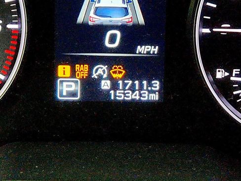 Used 2025 Subaru Outback Onyx Edition AWD/4WD image 16