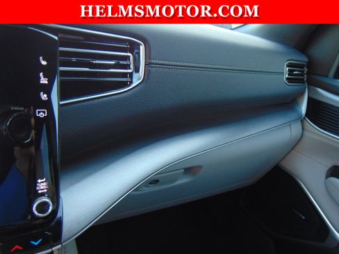 Certified 2025 Jeep Wagoneer 4DR 4WD image 34