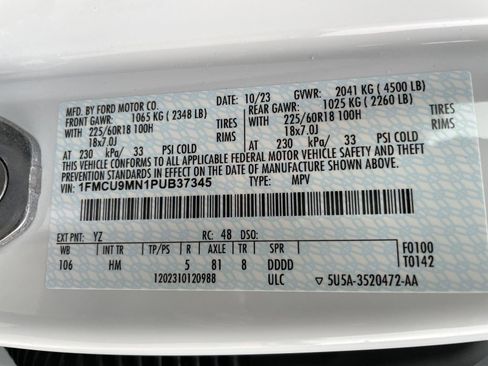 Used 2023 Ford Escape ST-Line w/ Tech Pack #1 image 11