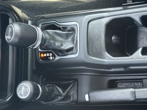 Used 2022 Jeep Wrangler Unlimited Sport AWD/4WD image 24