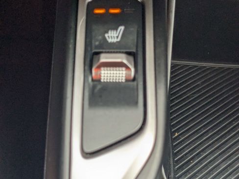Certified 2025 Kia Sorento S AWD/4WD image 26