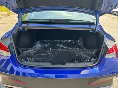 Certified 2026 Hyundai Elantra Sport FWD image 18