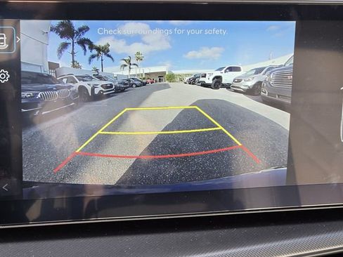 Used 2025 Hyundai Santa Fe SEL image 18