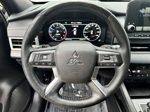 Used 2023 Mitsubishi Outlander SEL Black Edition image 37