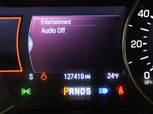 Used 2013 Lincoln MKZ image 39