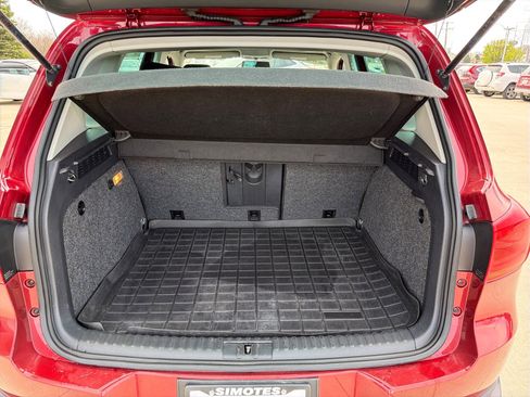 Used 2012 Volkswagen Tiguan S image 26