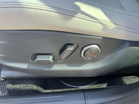 New 2026 Genesis GV70 2.5T AWD/4WD image 23
