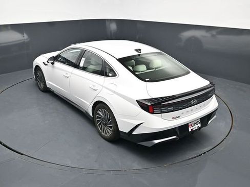 Used 2025 Hyundai Sonata SEL FWD image 48