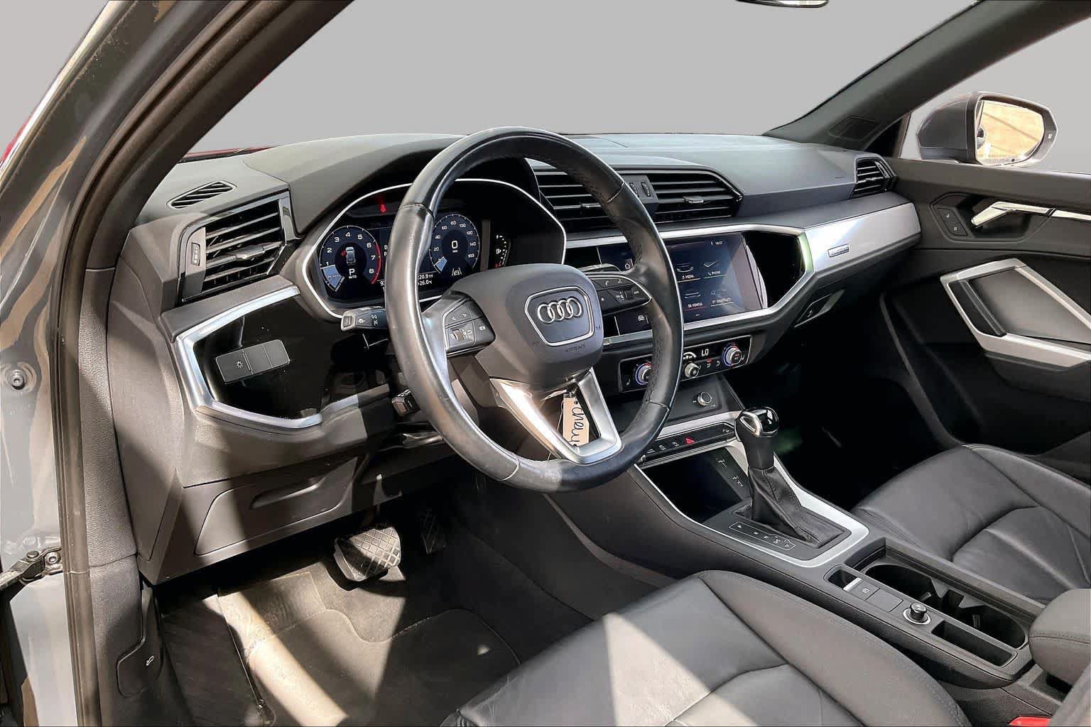 Used 2021 Audi Q3 2.0T Premium AWD/4WD image 17