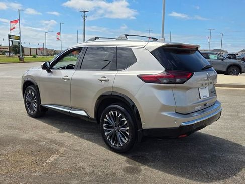 Used 2026 Nissan Rogue Platinum w/ Platinum Premium Package AWD/4WD image 9