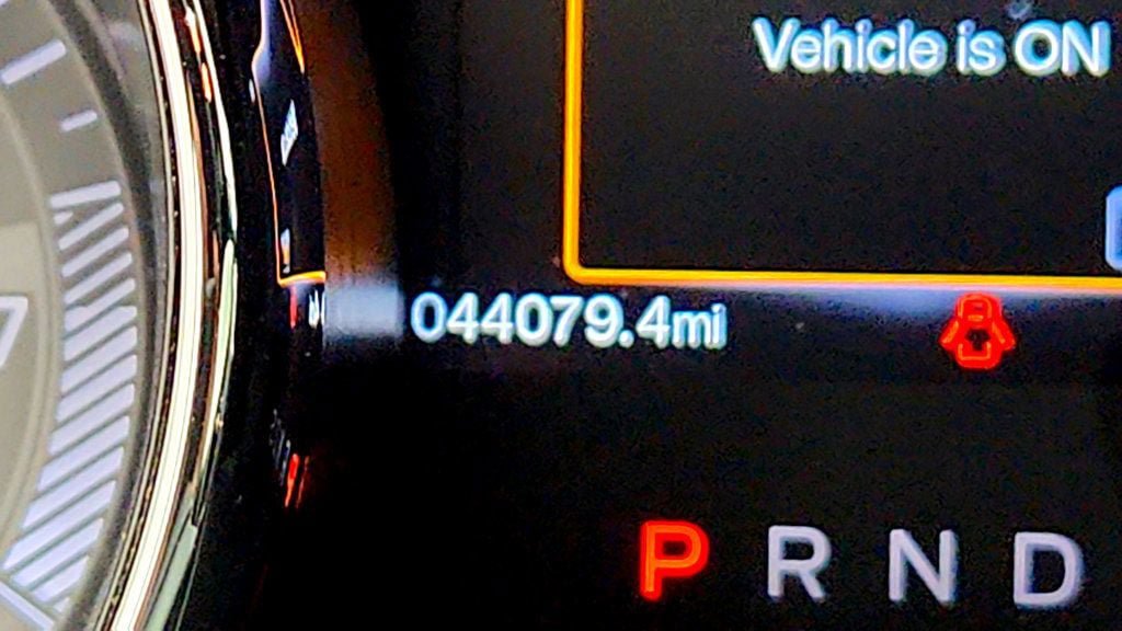 Used 2017 Ford Mustang GT w/ Black Accent Package RWD image 15