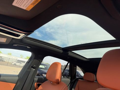 New 2026 Mercedes-Benz GLC 300 4MATIC image 17