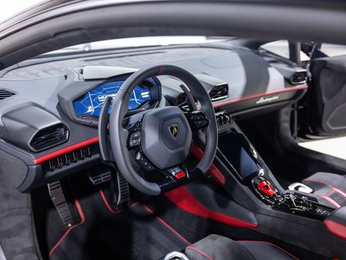 Used 2024 Lamborghini Huracan Tecnica RWD image 36