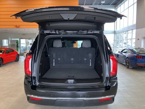 Used 2021 GMC Yukon XL SLT image 28