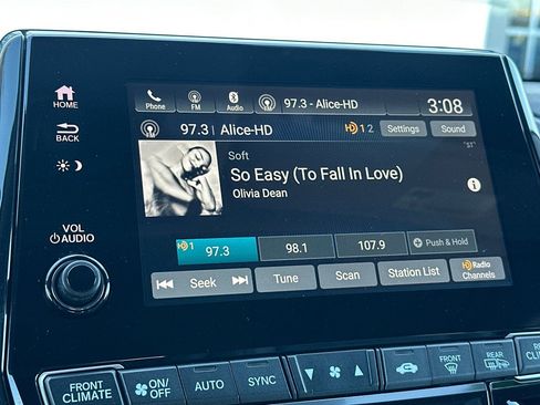 Used 2024 Honda Odyssey EX-L image 19