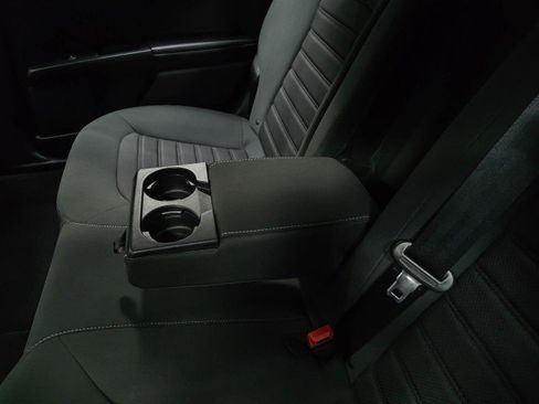 Used 2020 Ford Fusion SE FWD image 16