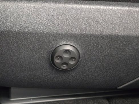 New 2026 Mercedes-Benz GLC 300 4MATIC image 23