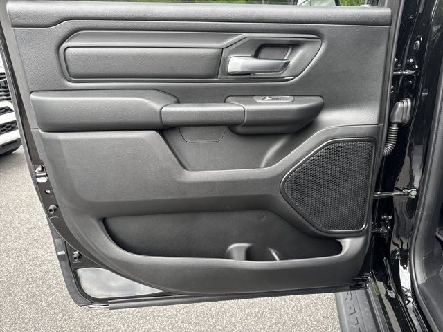 New 2026 RAM 1500 Express AWD/4WD image 21