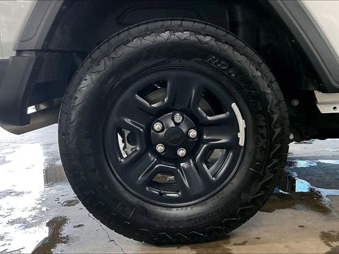 Used 2026 Jeep Wrangler Sport image 12