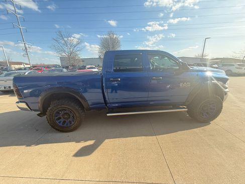 Used 2018 RAM 2500 Tradesman w/ Chrome Appearance Group AWD/4WD image 9