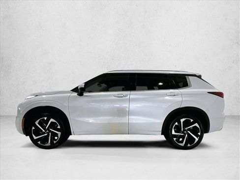 Used 2023 Mitsubishi Outlander SEL FWD image 6