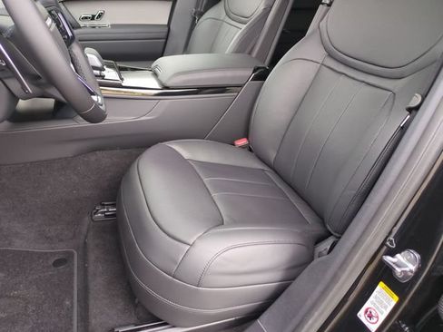 New 2027 Land Rover Range Rover Sport SE AWD/4WD image 12