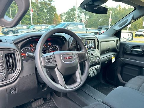 New 2026 GMC Sierra 1500 Pro image 10