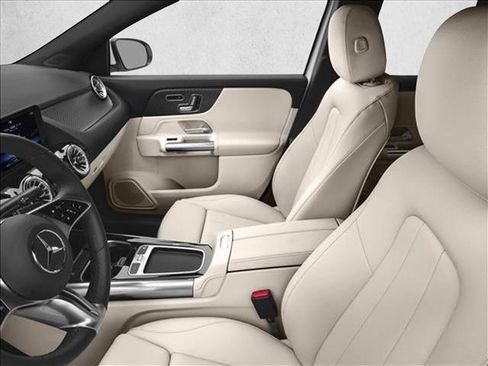 New 2026 Mercedes-Benz GLA 250 image 6