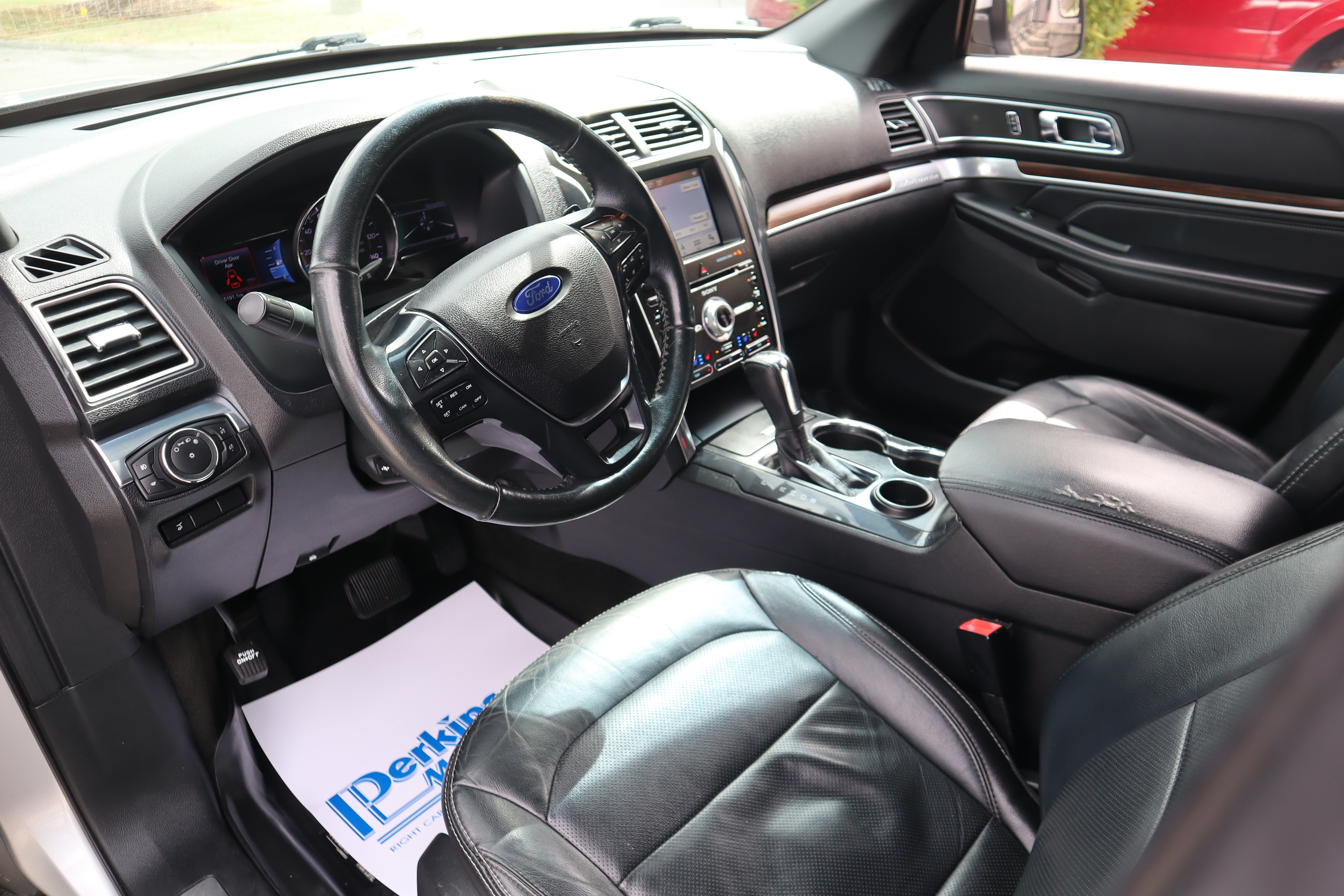 Used 2017 Ford Explorer Limited FWD image 24