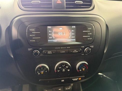 Used 2016 Kia Soul + w/ Designer's Package FWD image 27