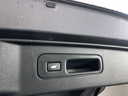 Certified 2023 Honda Pilot Elite image 12