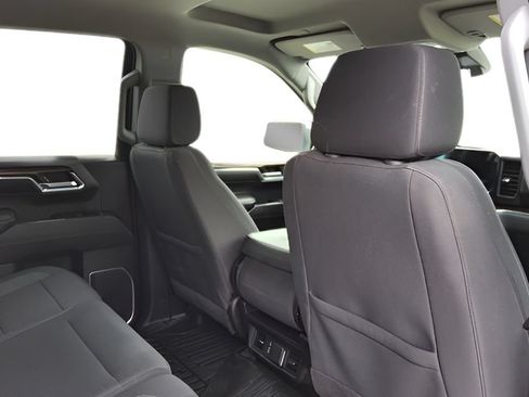 Used 2023 GMC Sierra 1500 SLE AWD/4WD image 39