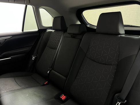 Certified 2024 Toyota RAV4 XLE FWD image 22