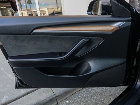 Used 2023 Tesla Model 3 Performance image 22