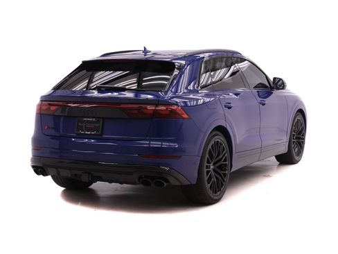 Certified 2025 Audi SQ8 Prestige w/ Prestige Package AWD/4WD image 4