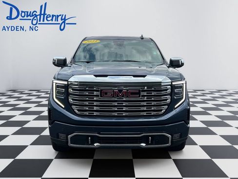 Used 2023 GMC Sierra 1500 Denali w/ Denali Reserve Package AWD/4WD image 8