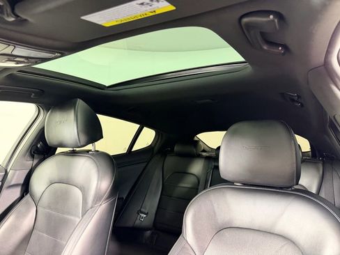 Used 2021 Kia Stinger GT2 image 20